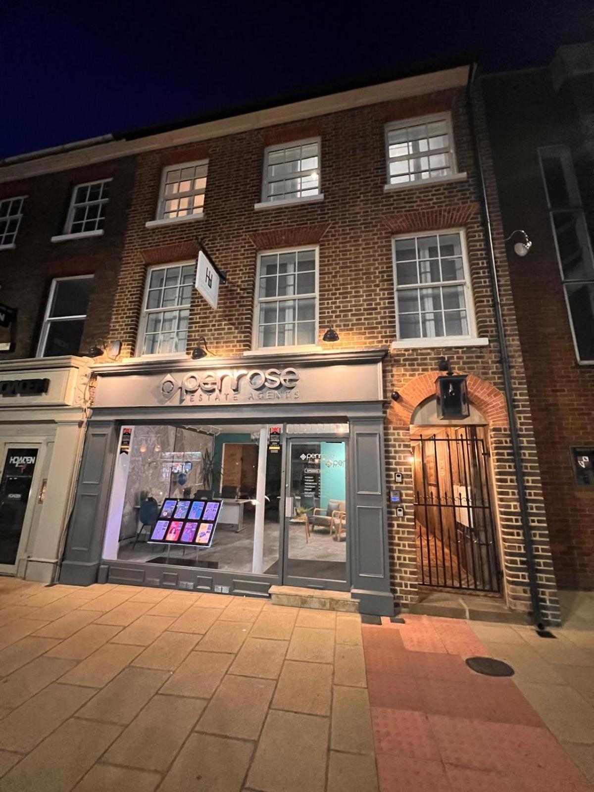 Harper Luxe Serviced Apartments Dunstable Exterior photo