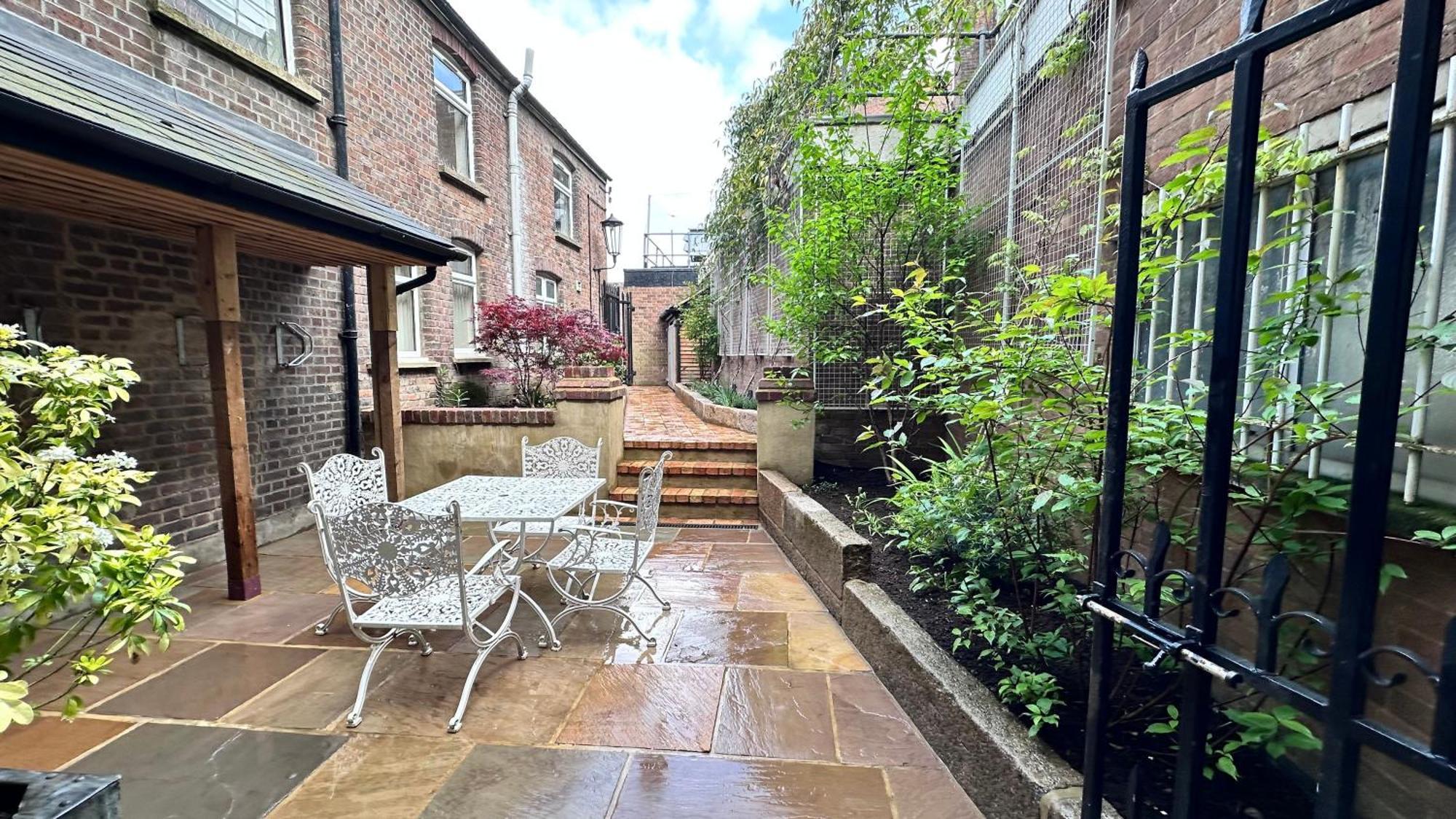 Harper Luxe Serviced Apartments Dunstable Exterior photo