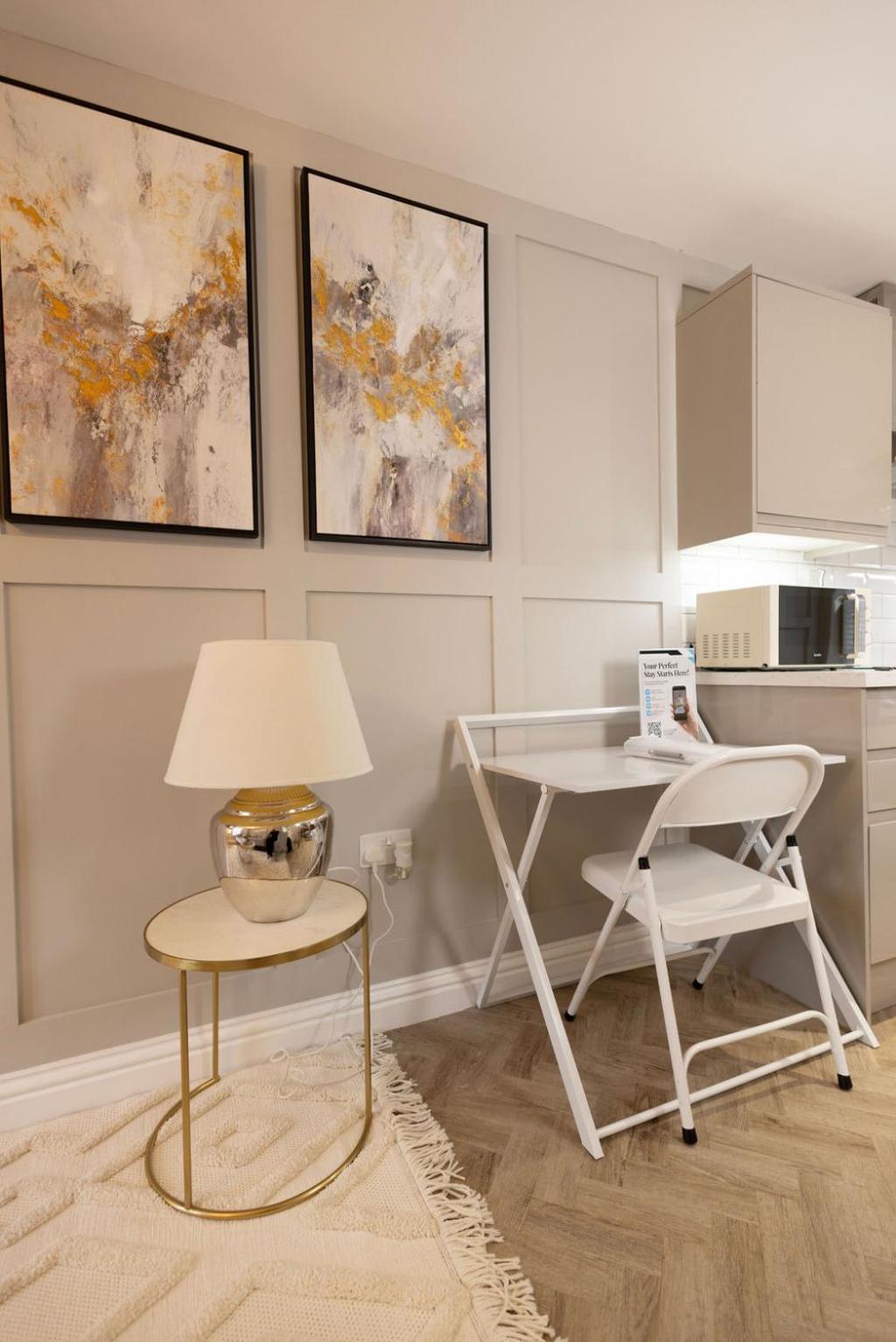 Harper Luxe Serviced Apartments Dunstable Exterior photo